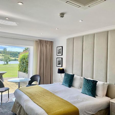 Lakeside Park Hotel & Spa Fishbourne  Екстериор снимка