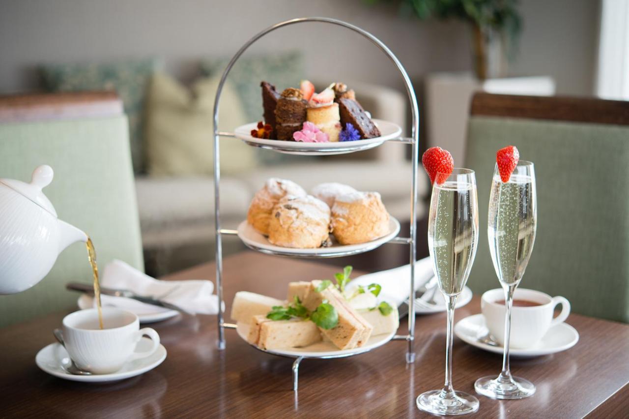 Lakeside Park Hotel & Spa Fishbourne  Екстериор снимка