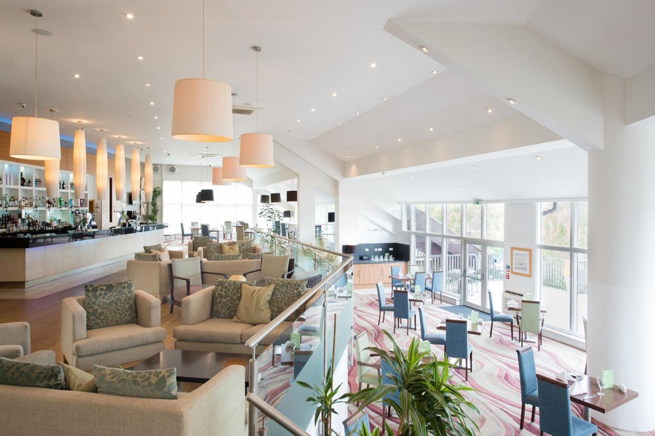 Lakeside Park Hotel & Spa Fishbourne  Екстериор снимка