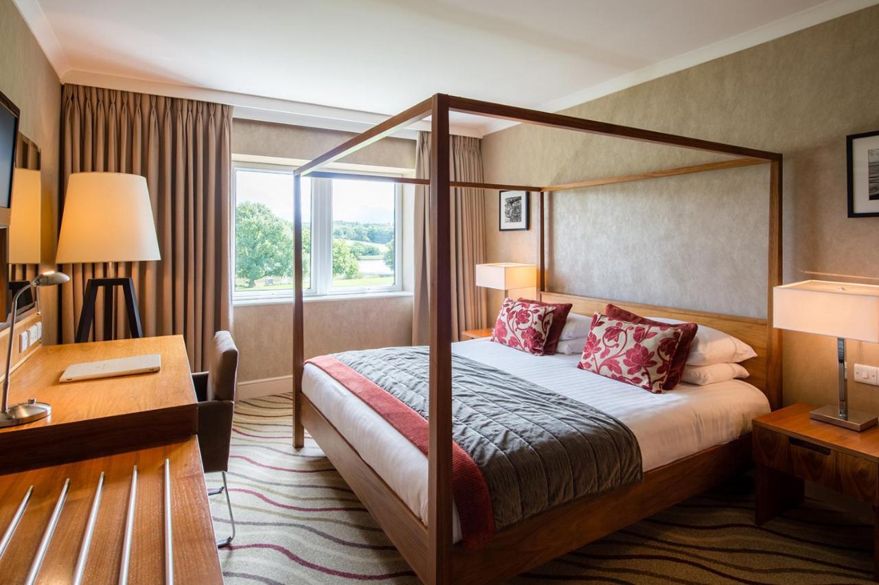 Lakeside Park Hotel & Spa Fishbourne  Екстериор снимка