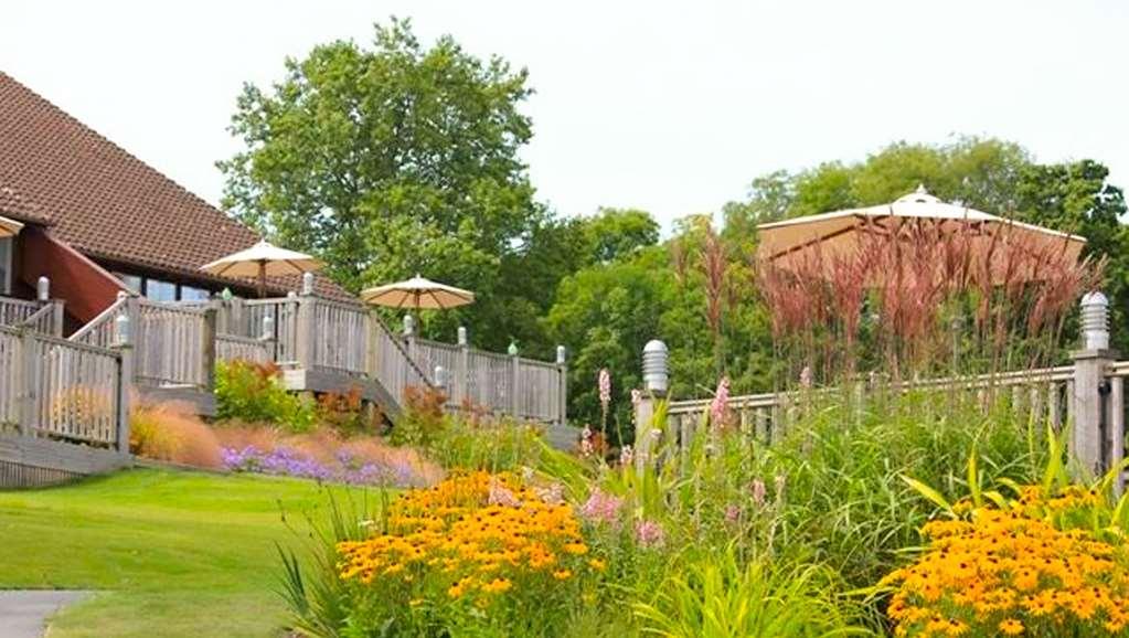 Lakeside Park Hotel & Spa Fishbourne  Екстериор снимка